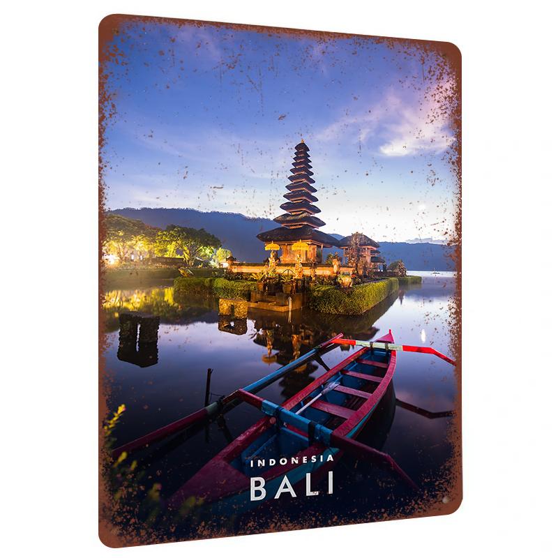 

Indonesia Bali Ulun Danu Temple Night View Metal Wall Art Decorative Painting 20x30cm（7.8x11.8inch）