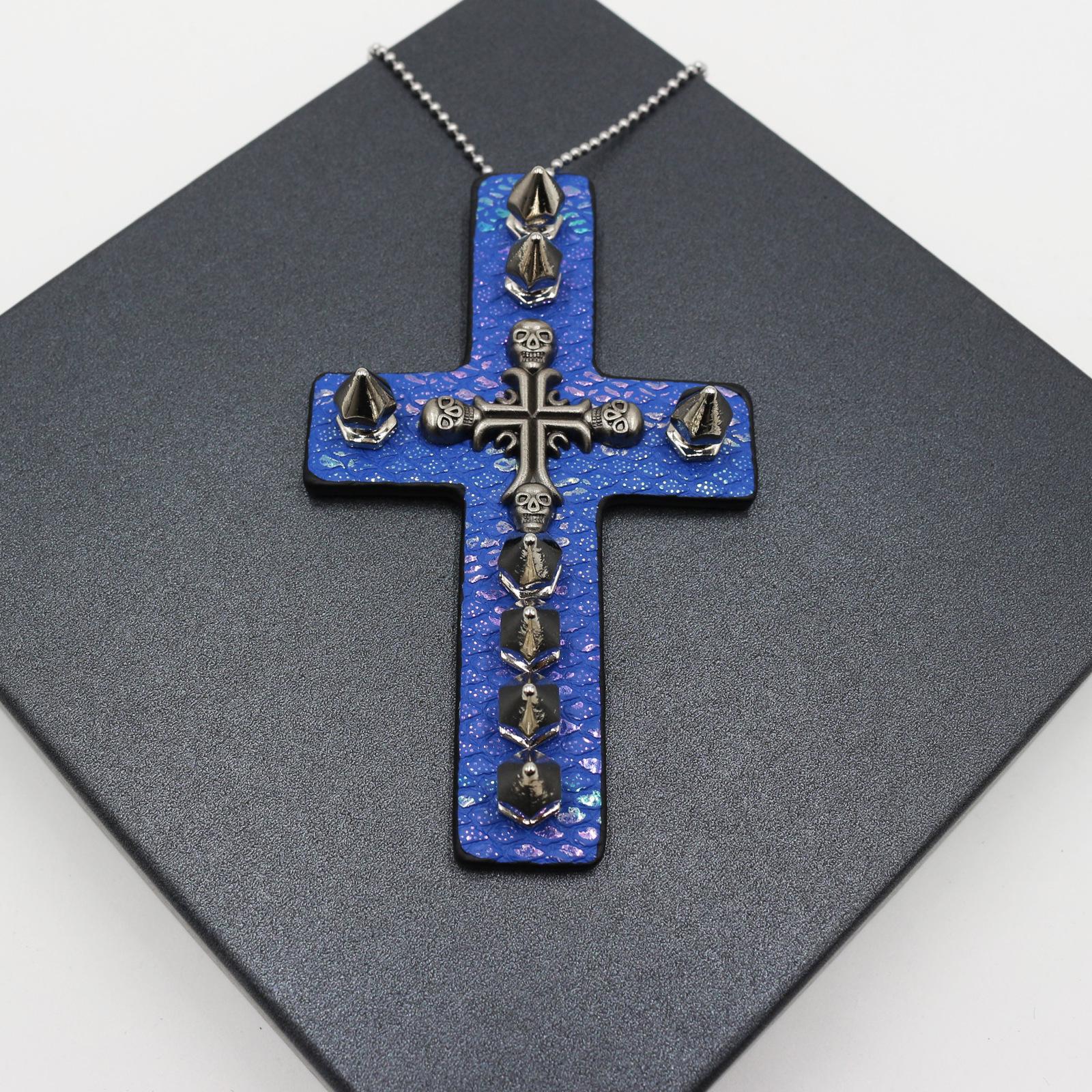 

Y2K Millennium Black Spiked Cross Necklace: Spicy Girl Style, Punk Subculture Choker синий