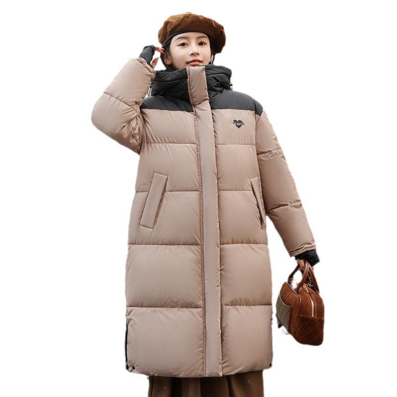 The New Contrasting Down Cotton Jacket for Winter 2025 Is a Women's Over-the-knee Mid-length Thickened Loose Cotton Jacket