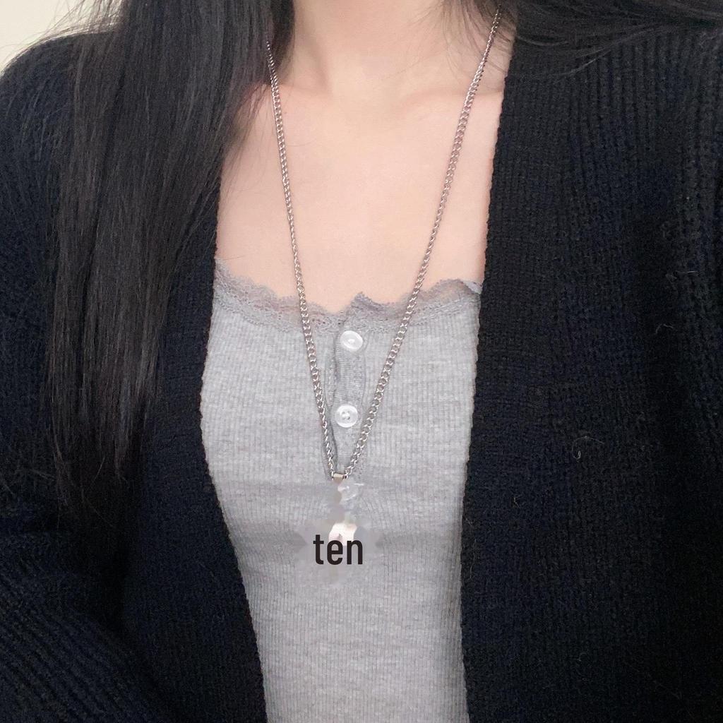 Unisex Cross Pendant Necklace: Simple, Trendy Clavicle Chain with a Unique European & American Design
