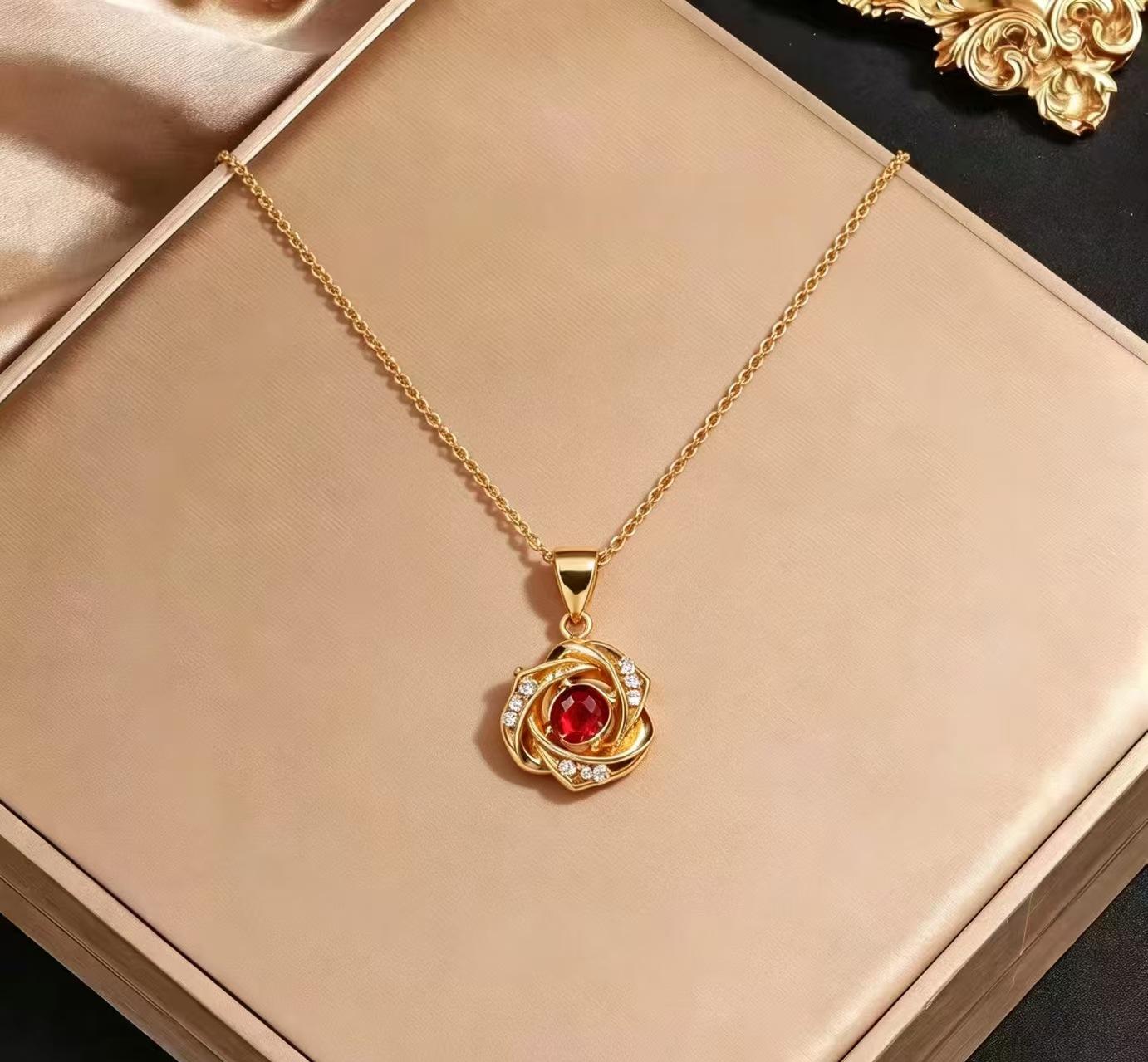 

European and American stainless steel pendant necklace exquisite light luxury high-end accessories zircon fringed collarbone chain
