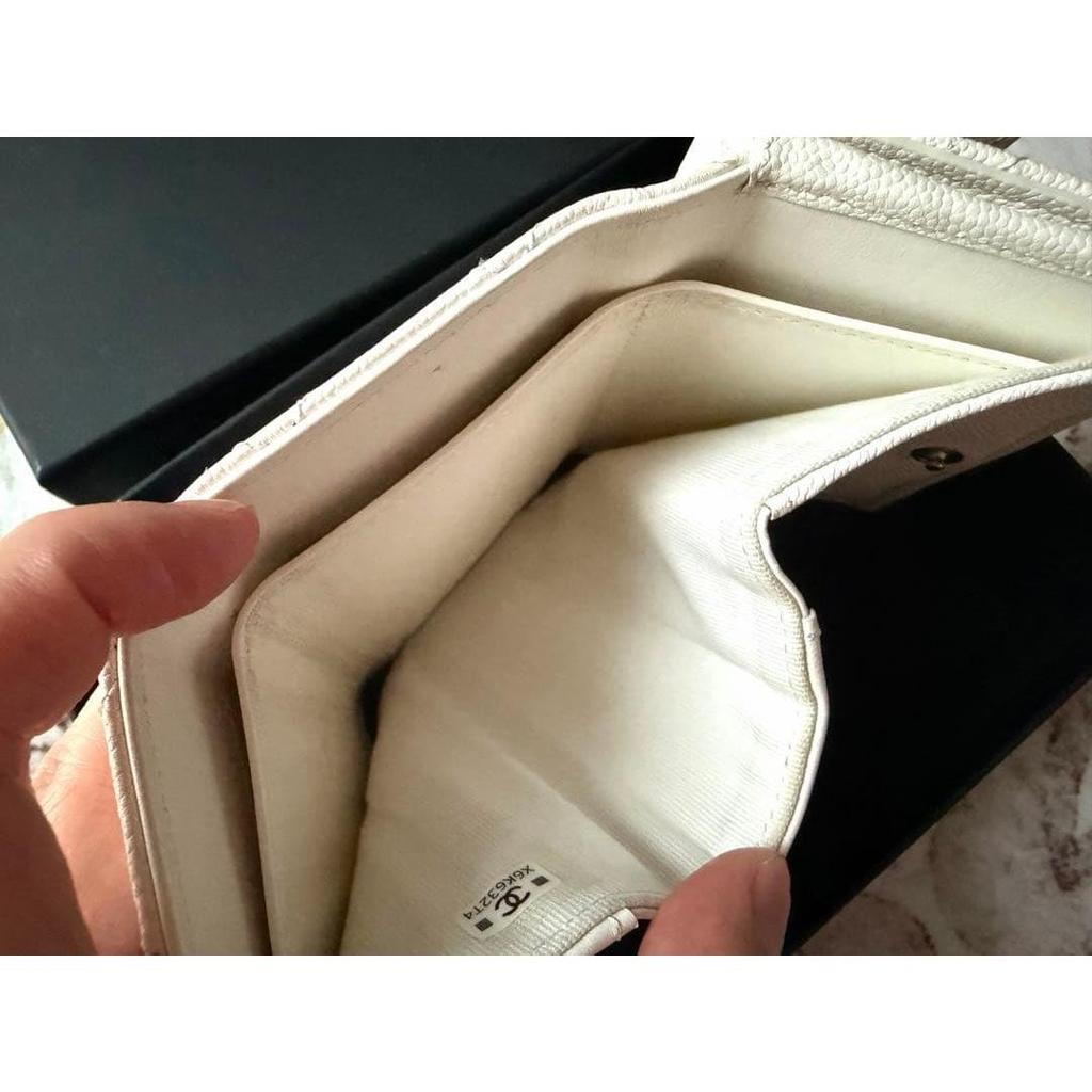 Used CHANEL Caviar Skin Trifold Wallet
