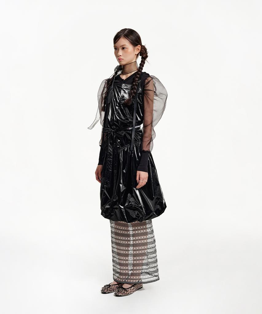 Eipeuleonwei Bubblegum Black Apron Dress