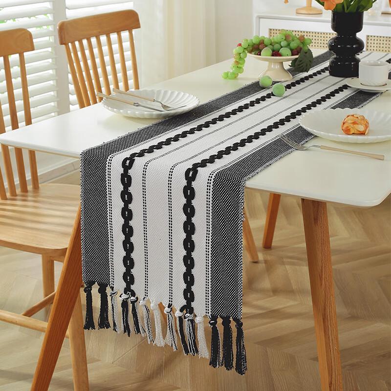 Nordic 3D Floral Cotton Linen Table Runner