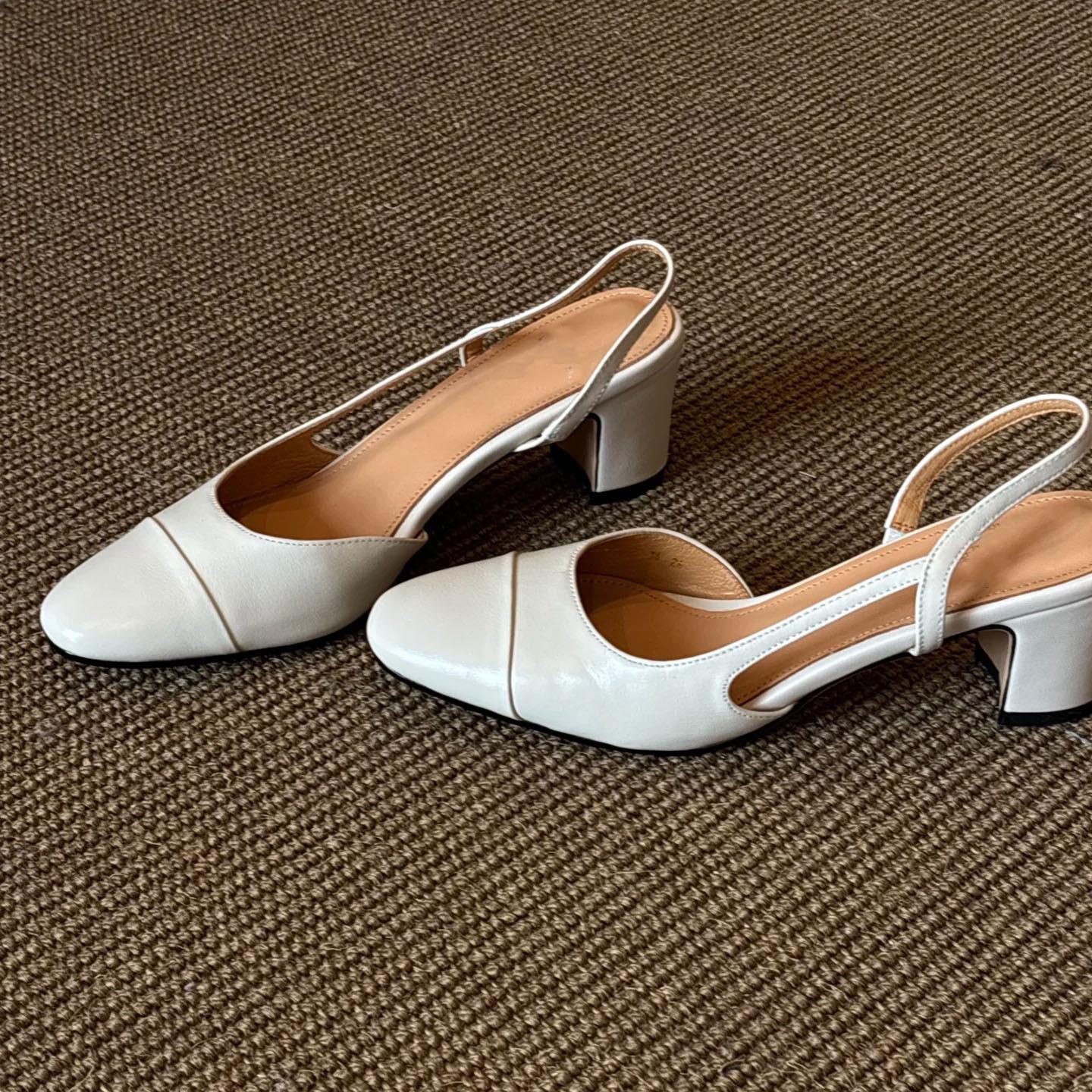 

Sheepskin version~ 2025 summer new temperament French minimalist solid color buckle with lady summer middle heel sandals women 40