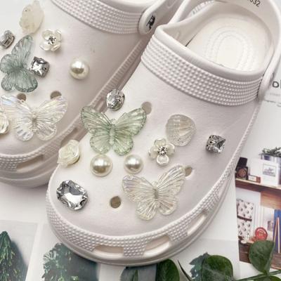 Shoe Charm DIY Pins Diamond Pearl Butterfly Decoration Buckle for Hole Shoes Charms Set Accessories Kids Boy Girls Gift