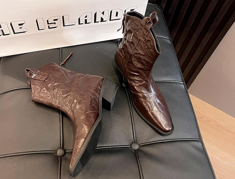 

Pointed western cowboy boots women s naked boots spring and autumn fashion temperament scratched wrinkled V-mouth thick heel short boots 42