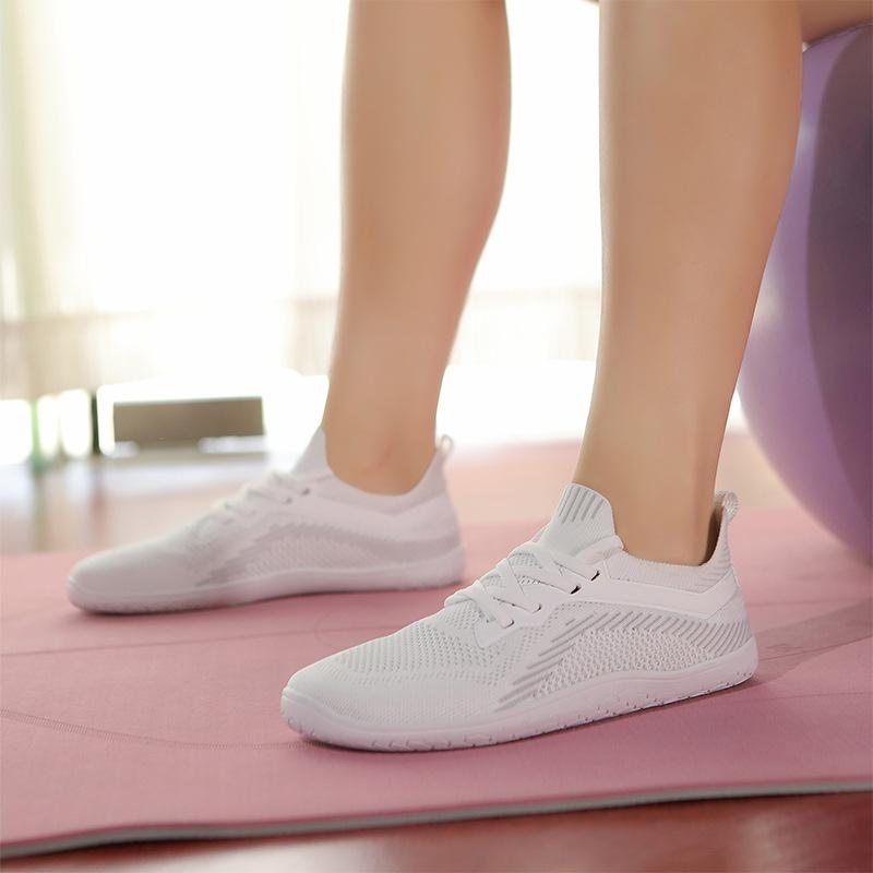 New Unisex Plus Size Flyknit Wide Toe Barefoot Hiking Sneakers - Breathable, Non-slip, Flat Bottom.