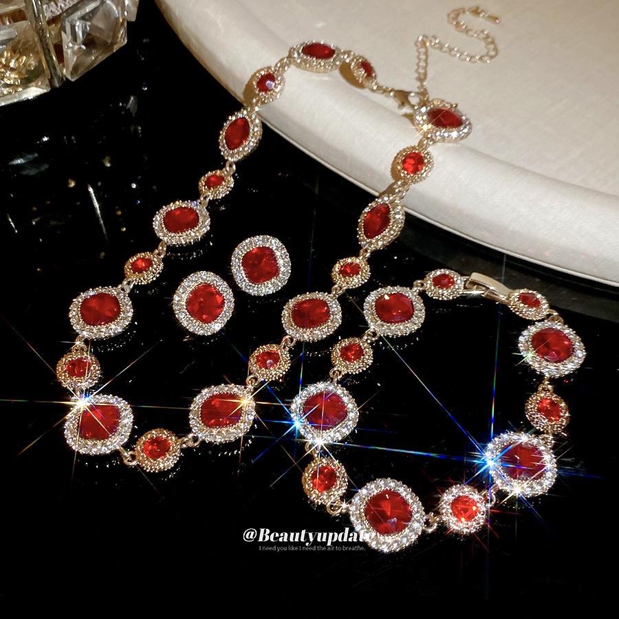 Silver Needle Geometric Rhinestone Necklace & Earrings Set