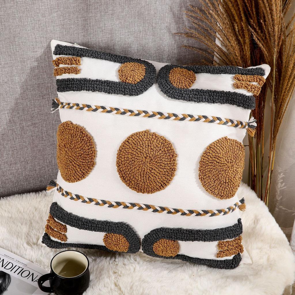 Nordic Moroccan Tassel Tufted Pillow Light Luxury Famous Style Embroidered Back Cushion Pillow Cover Happy Word Cushion