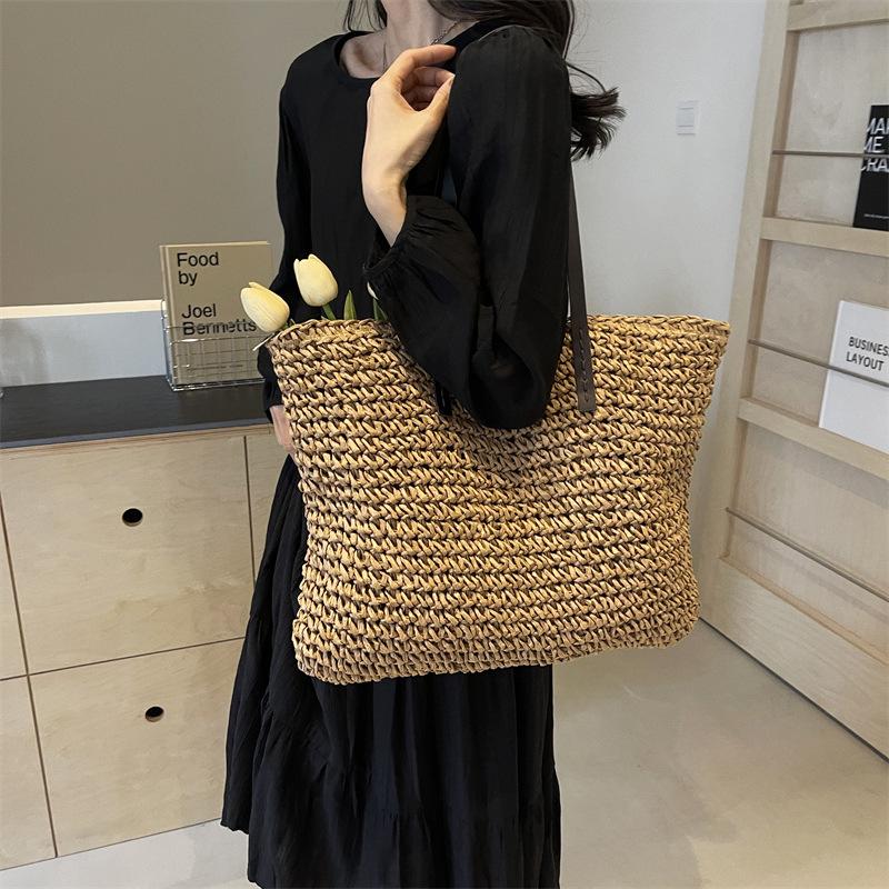 2026 Women's Versatile Large Capacity Woven Crossbody Handbag: Casual, Simple Fashion Shoulder Bag for Commuting