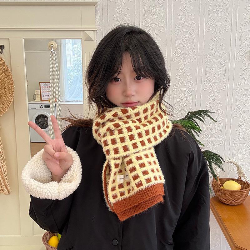 Mint Chocolate Soft Scarf – Cozy & Cute Waffle Pattern for Fall/Winter Women