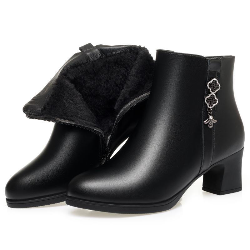 Autumn and winter new small short boots women's thick heel soft sole    cotton shoes soft leather medium heel women's boots