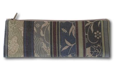 Prayer Beads Bag, Meibutsu-re (Pen Case Style), Made In Japan, Traditional Pattern, Zipper Closure, Ideal for Buddhist Ceremonies, Memorial Services,