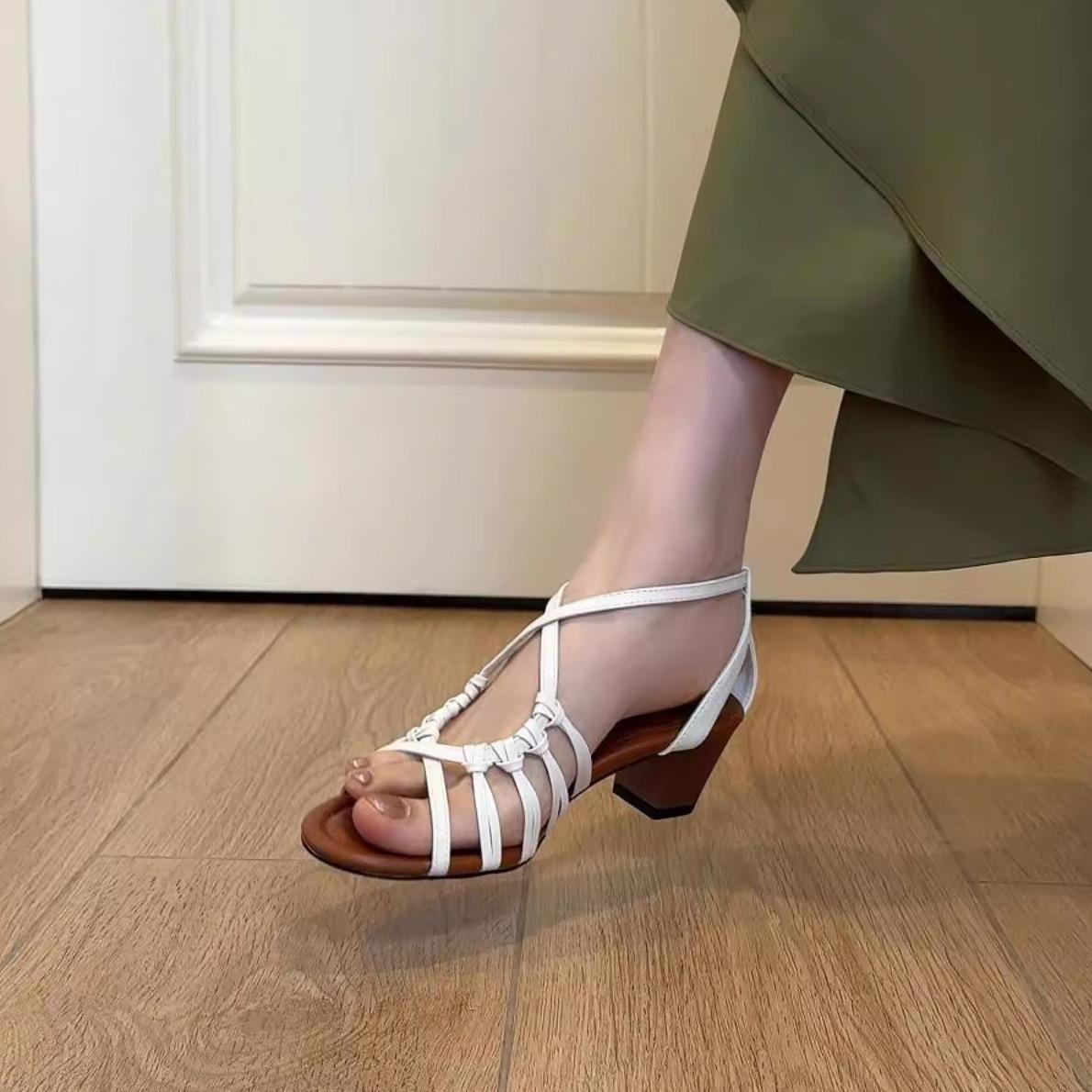 

French retro design sense hand-woven Roman sandals women s word with open-toe high heels 40 белый