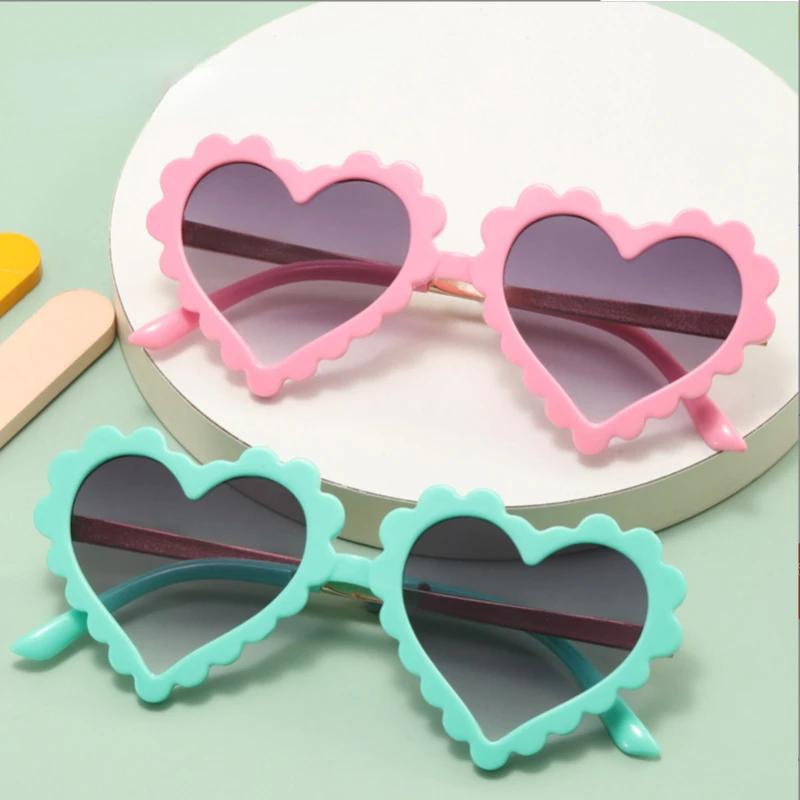 Children Heart Sun Shading Sunglasses Children Heart-Shaped Anti Ultraviolet Sunglasses Baby Love Glasses 6 Colors 0-8Years