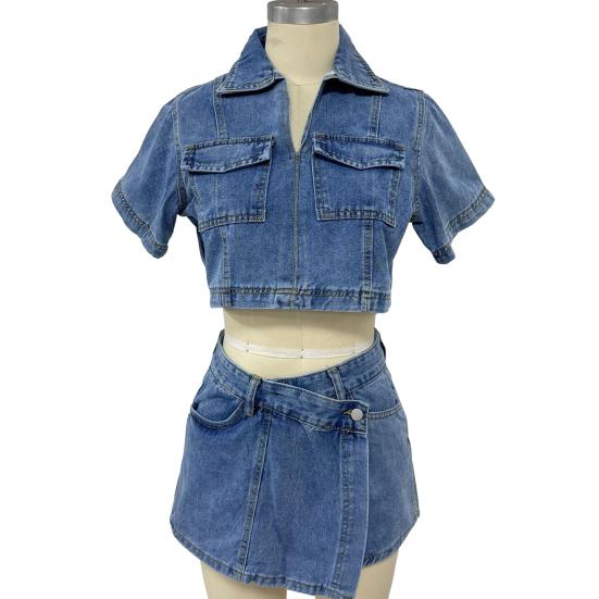 Dvoudílný džínový outfit pro ženy Top s krátkým rukávem s klopami a výstřihem do V a džínová sukně/šortky s vysokým pasem Letní pouliční oblek