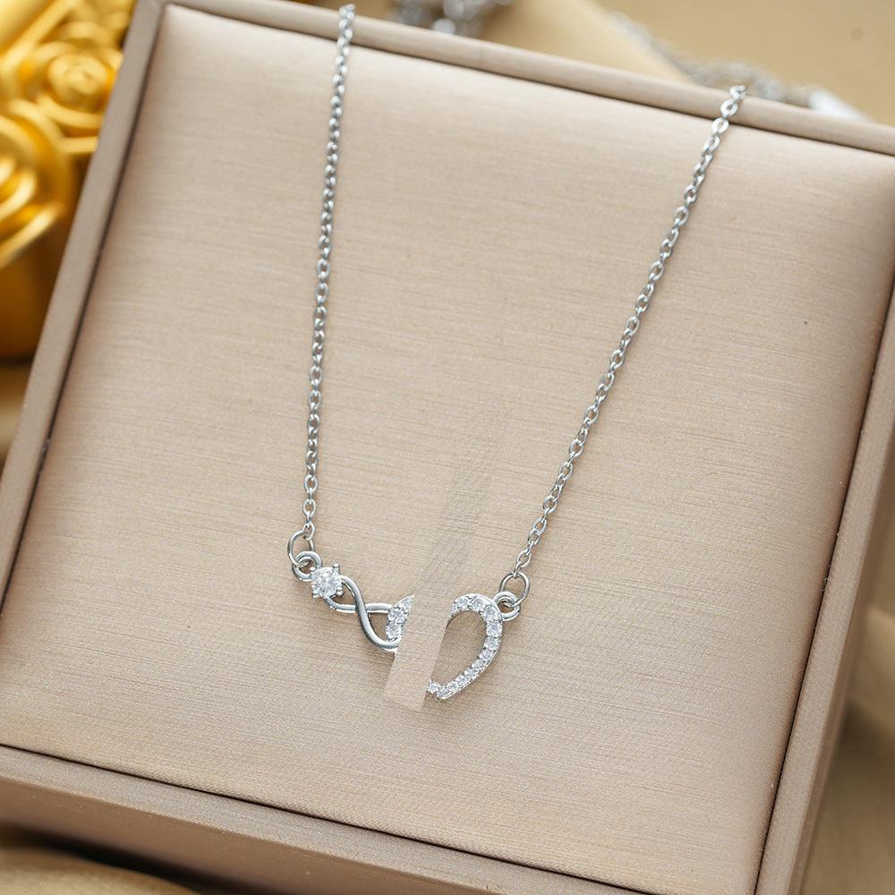 Titanium Steel Non-fading Necklace - European & American Style, Light Luxury, Versatile Korean Fashion, Perfect for Women and Girlfriend Gifts.