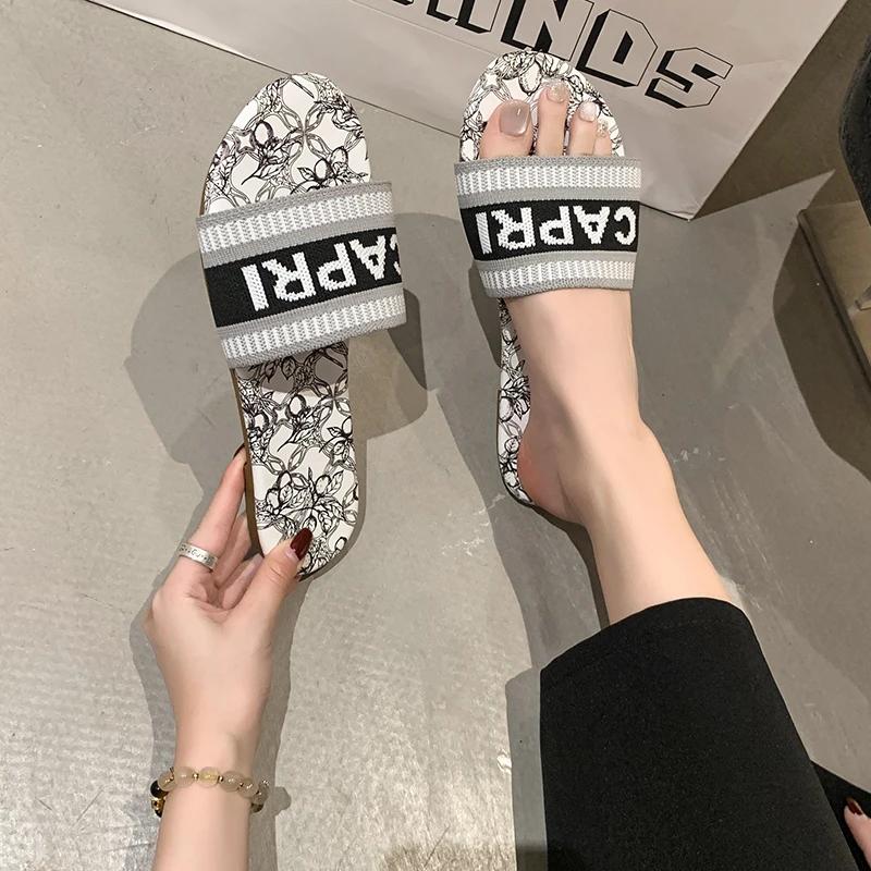 Fashion New Casual Designer Flat Slippers Fashion Woman Single Shoes Casual Shoes Female Outer Wear Letter Beach Sandals