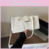 Stylish Minimalist Small Square Bag Trendy Commute Shoulder Bag For Women