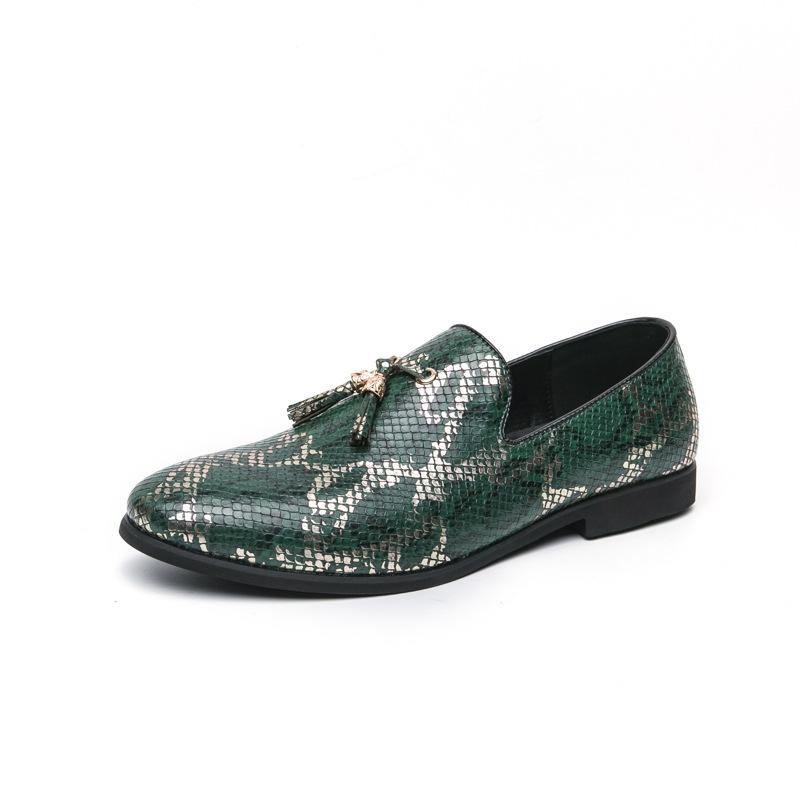Large size men's feet, fringed pointed leather shoes, dress casual shoes, snake pattern loafers, British style men's shoes