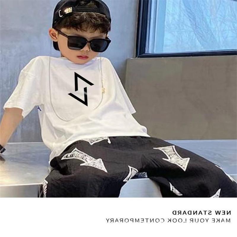 Summer Style 100% Pure Cotton Trendy Loose Short Sleeve T-Shirt for Boys and Girls - Soft, Sweat-Absorbing, and Sweat-Wicking.