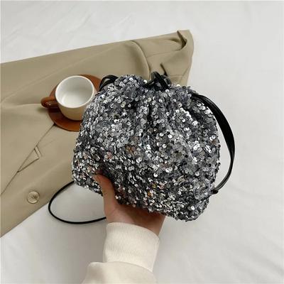 Lässige, vielseitige Umhängetasche mit Pailletten und Kordelzug für Damen. Neue, modische, vielseitige Handtasche für Pendler und Partys.