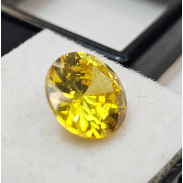 Schöner Zirkon Gelbe Farbe Runder Schliff 6+ Karat Zertifizierter Loser Edelstein