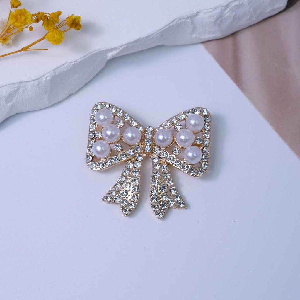 Elegant Bow Brooch: Anti-Exposure Versatile Accessory for Women's Fashion