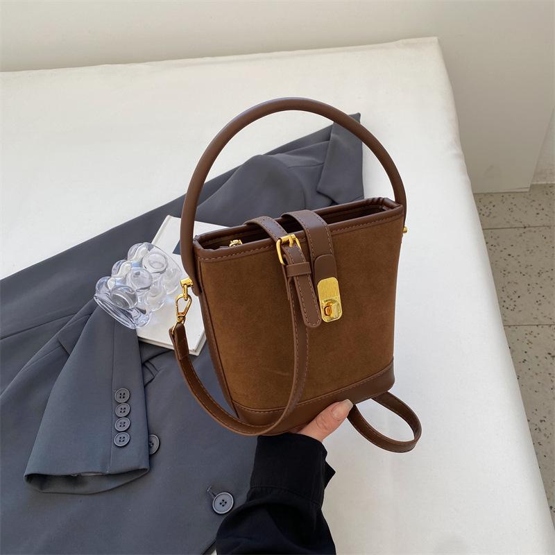 Kleine Tasche Damen 2024 neue Sommer Damen Umhängetasche hochwertige tragbare Eimertasche mit großer Kapazität