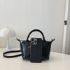 Módní značková kabelka nová módní taška přes rameno High-end dámská taška Módní okrajová volnočasová kabelka dámská crossbody taška