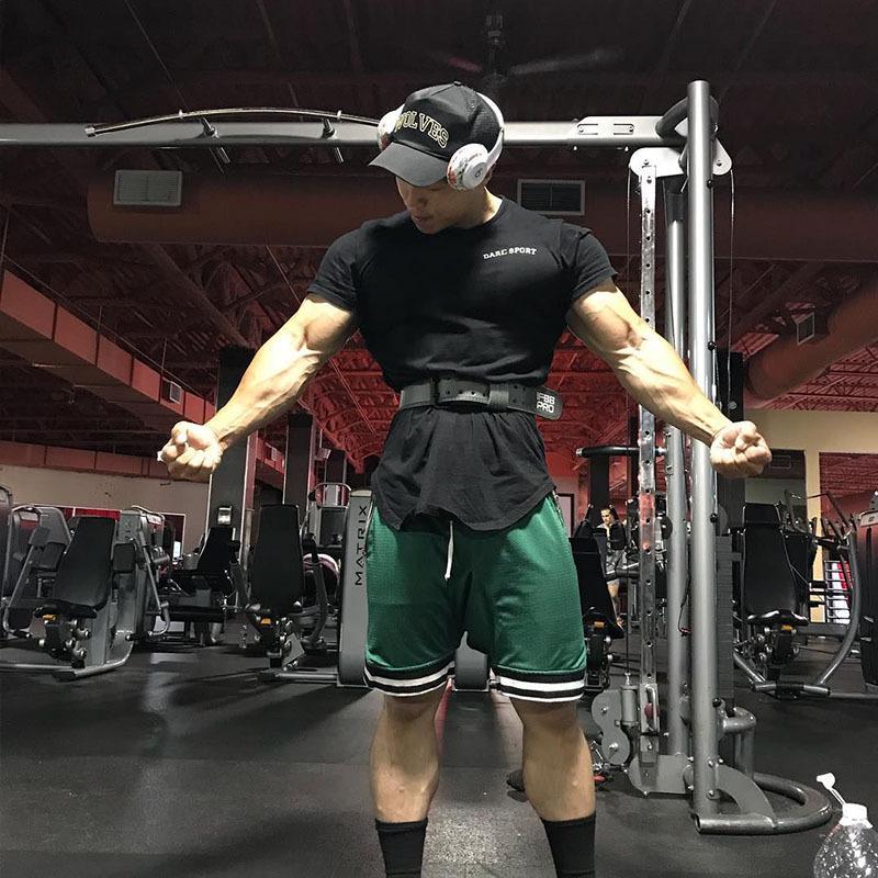 Men's Cross-border Mesh Running Shorts - Breathable, Solid Color, Hip Hop Casual Sportswear for Basketball and Fitness.