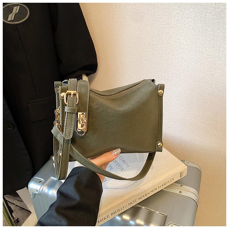 IELGY Ladies Messenger Bag Retro Large-Capacity Autumn Winter One-Shoulder Small