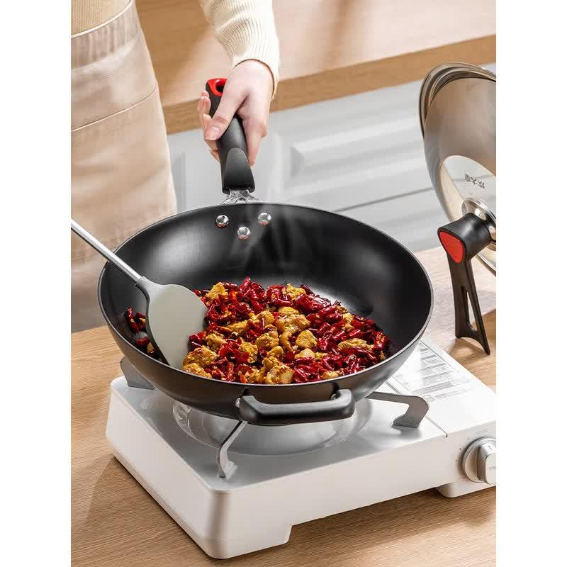 COOKER KING 34cm Rust-Resistant Cast Iron Wok