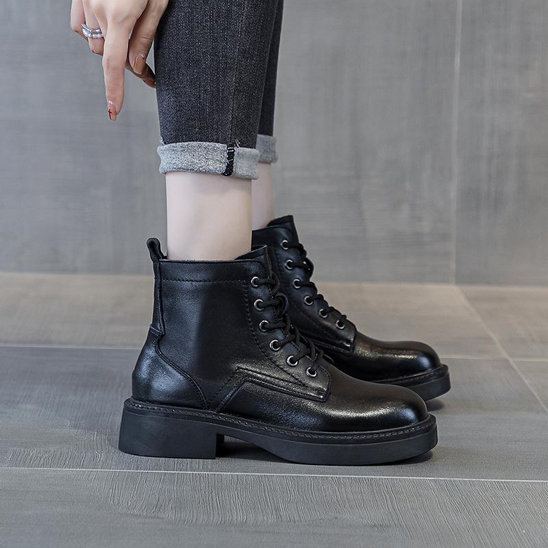 The First Layer of Cowhide Martin Boots for Women's Autumn and Winter 2025 New Retro Leather British Style Platform Women's Short Boots