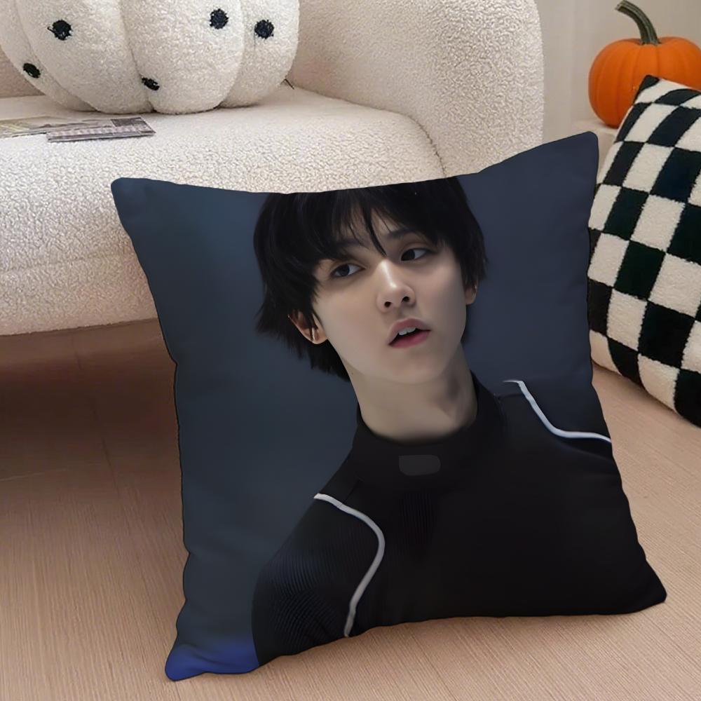 figure skating HHanyu Yuzuru Cushion Cover Throw Pillow Cover Hidden Button Durable Polyester Chair Cushion