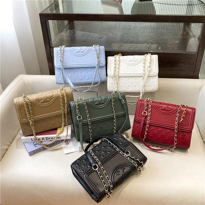 New Women's Bag European Fashion Embossed Chain Small Square Bag