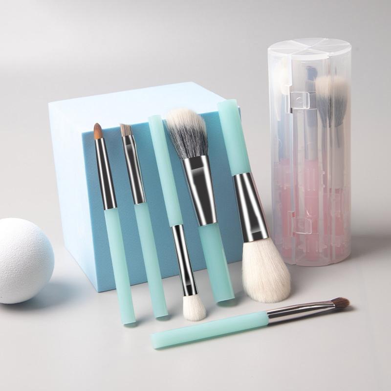 Portable 6-Piece Makeup Brush Set, Soft Mini Roll-Up Tube, Eyeshadow Brush, Blush, Foundation, And Contour Brush Tools.
