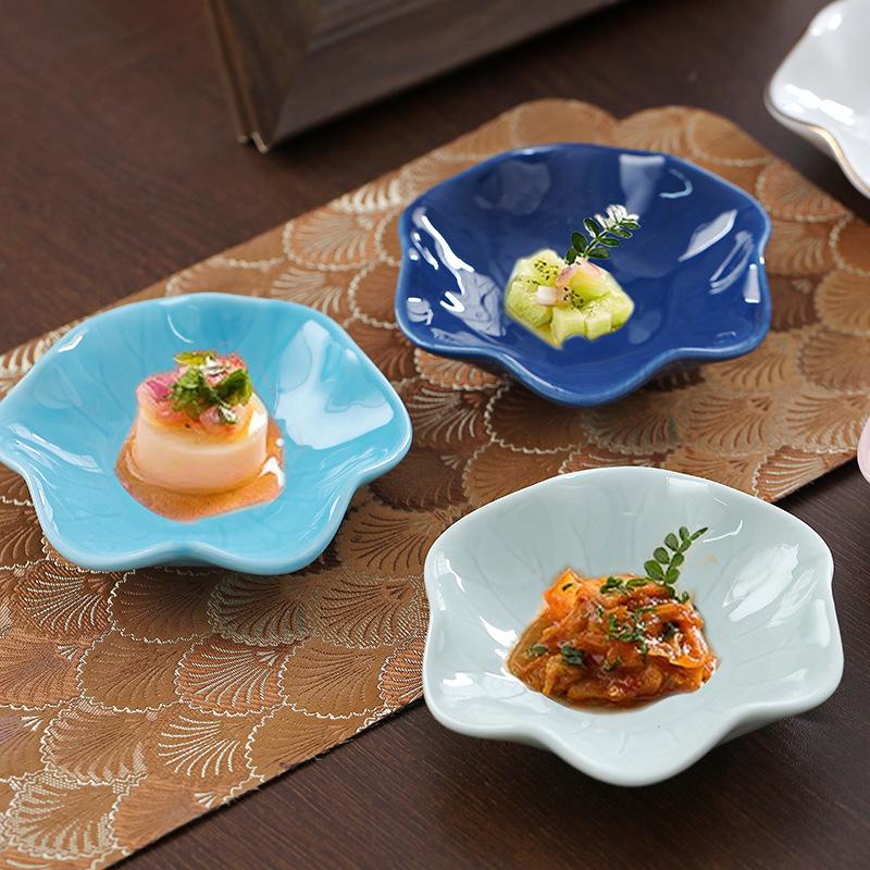 Retro Japanese Ceramic Dipping Dish for Home Decor, Snacks, Sushi, and Seasoning.