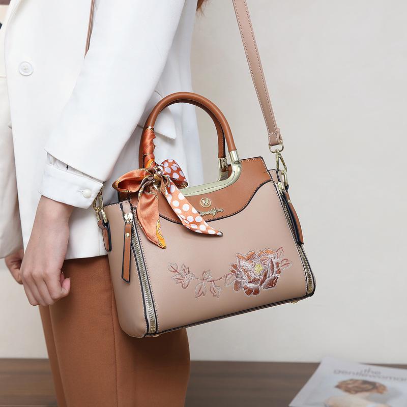 Bags, Women's Messenger Bags, New Chinese Style Mother Bags, 2025 New Embroidered Middle-aged Handbags, One-shoulder Handbags