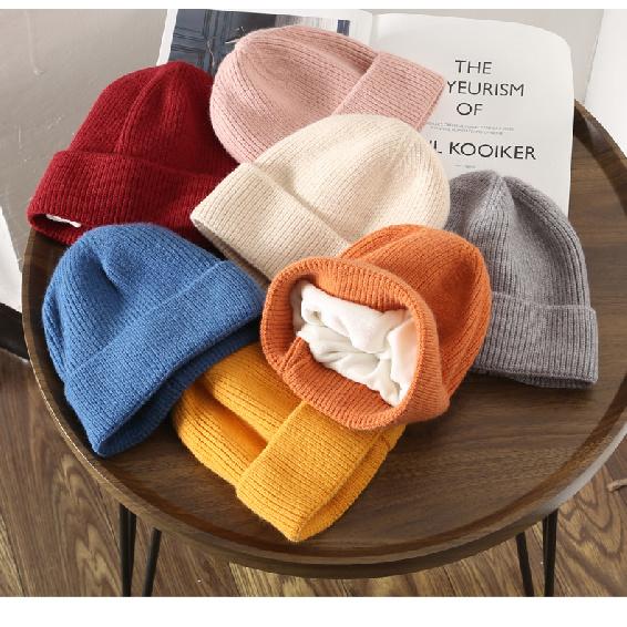 Women's autumn and winter solid-color, fleece-lined, warm knitted hat for outdoor activities, cycling, and cold weather protection, with ear flaps