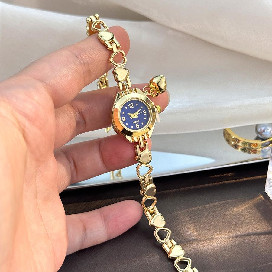 Hollow Love Pendant Bracelet Quartz Watch Small Exquisite Smart Jewelry Watch