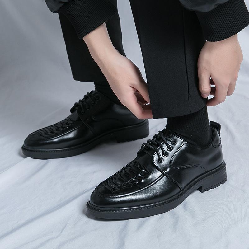 Large size men's leather shoes spring and autumn business casual British cowhide lace-up wedding dress men's shoes