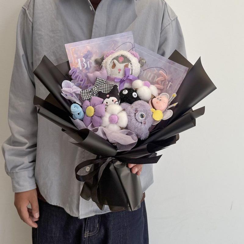 Cartoon-Blumenstrauß für das Geburtstagskind: Cinnamoroll, Kuromi, Pacha und Hund Abschlussgeschenk