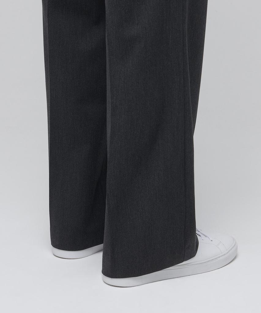 MUSINSA STANDARD Lightweight Real Wide Hidden Elastic Waist Slacks [Charcoal Gray]