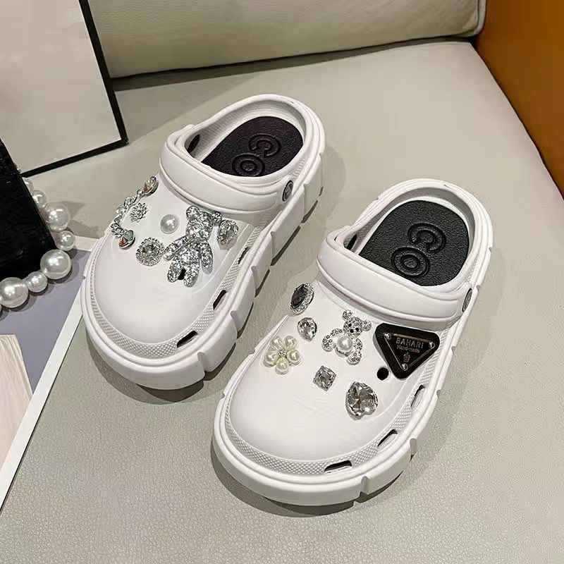 Fashion Charms Sandals 2025 New Clog Shoes Outdoor Women Slippers Thick Sole High Quality Summer Sandals For Girls