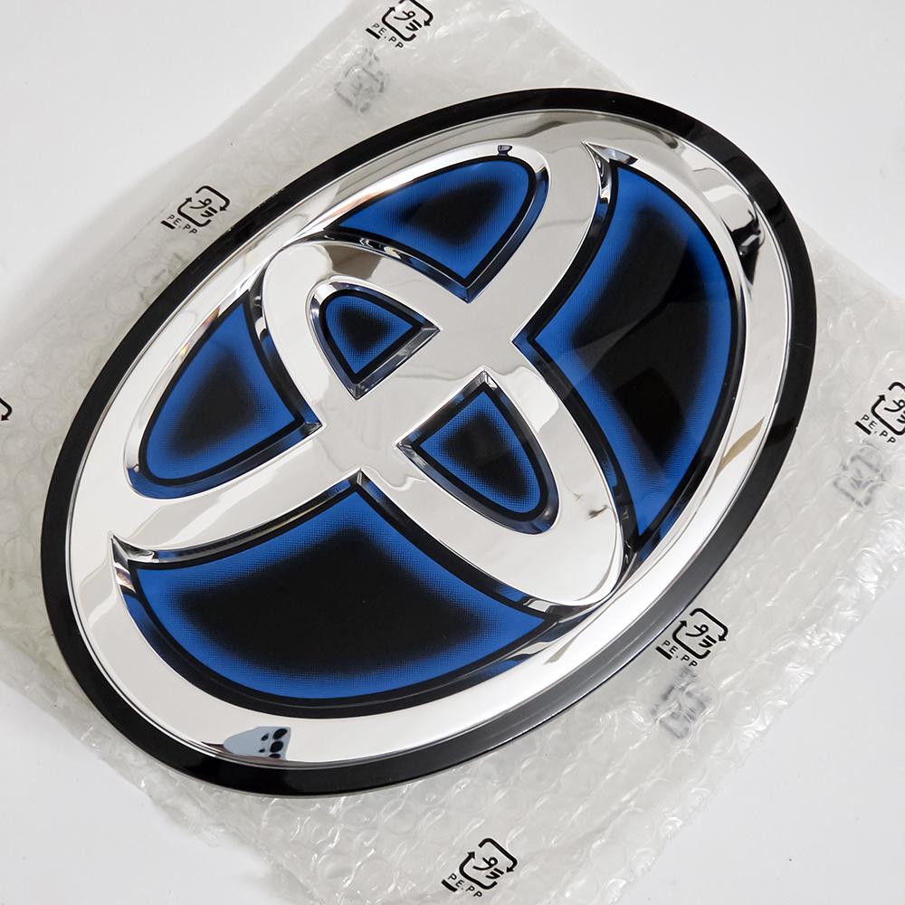 

Toyota Front Grille Emblem Logo Tacoma Tundra Land Cruiser 2017 2018 2019