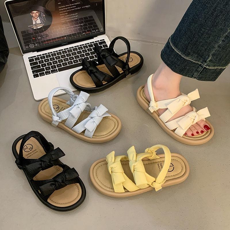 New Thick-soled Sandal Women's Shoes Casual and Versatile One-line Beach Slippers