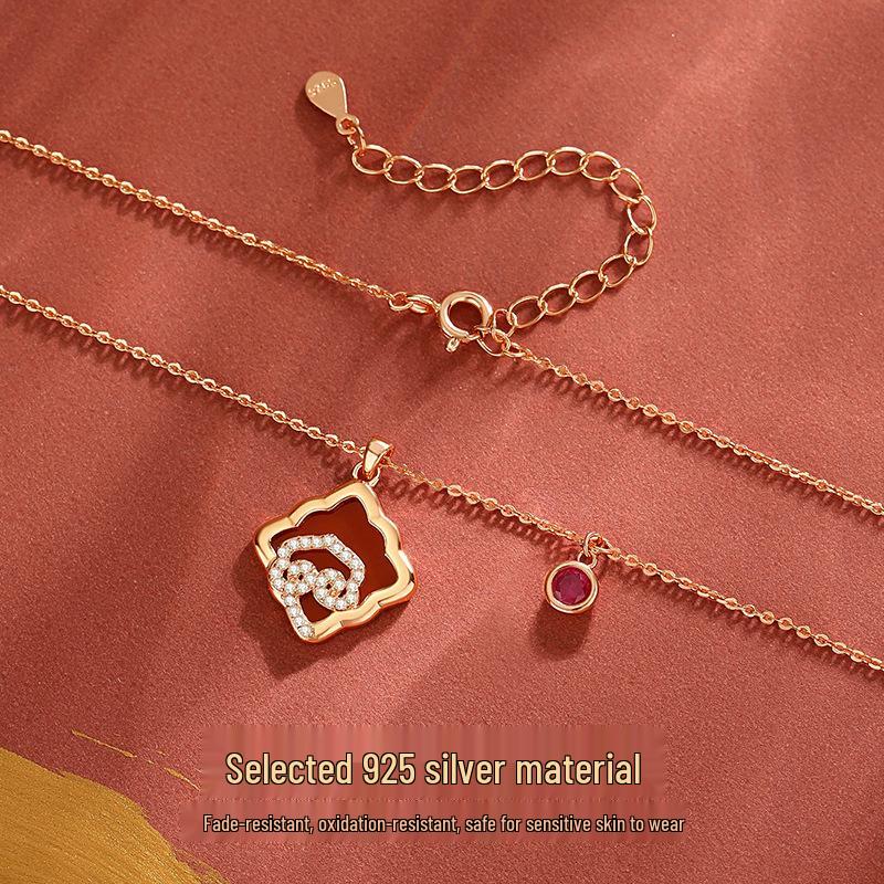 Tichiya Women's Red Agate Four-Leaf Clover Necklace In S925 Sterling Silver with Ruyi Knot Clavicle Chain.