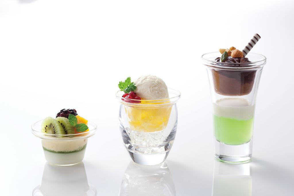 Toyo Sasaki Glass Flower Ornament Mini Cups, 50ml, Set of 48, Amuse-Bouche Ball Cups, Glass Dishes, Dishes, Small Plates, TS44012